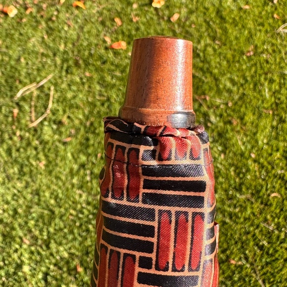 Stunning Authentic YSL Umbrella 🌂 - Picture 8 of 16